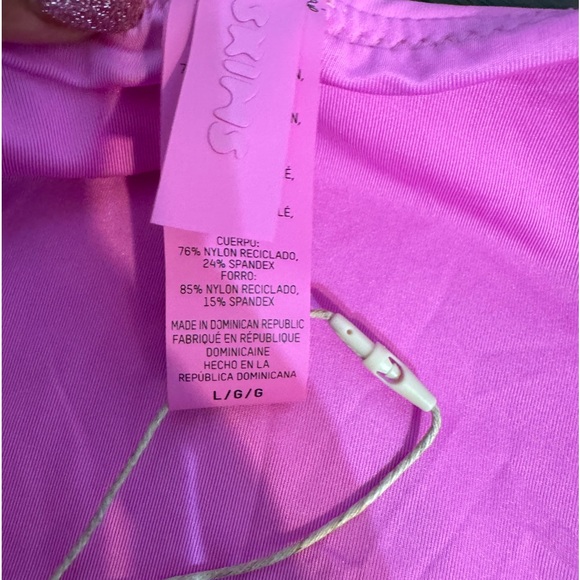 SKIMS SIGNATURE SWIM
MID WAIST BOTTOM - Picture 9 of 9